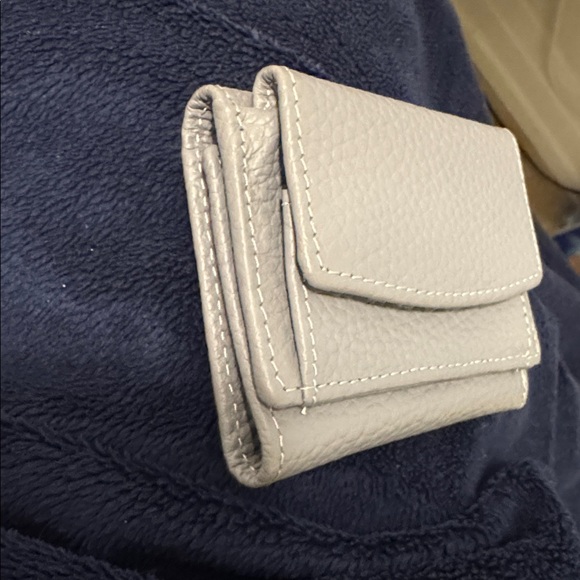 Italian Leather Gray Wallet - Picture 6 of 6